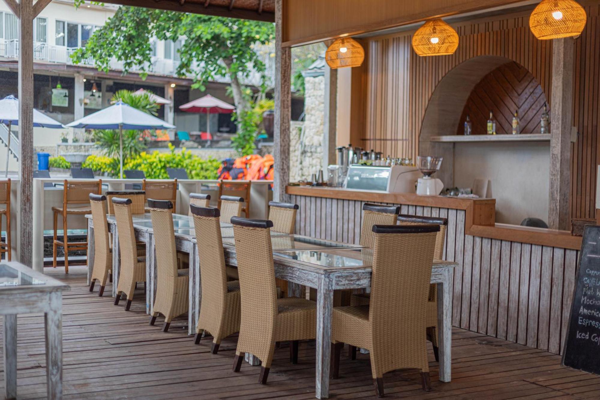 The Tanis Beach Resort Nusa Lembongan Ngoại thất bức ảnh