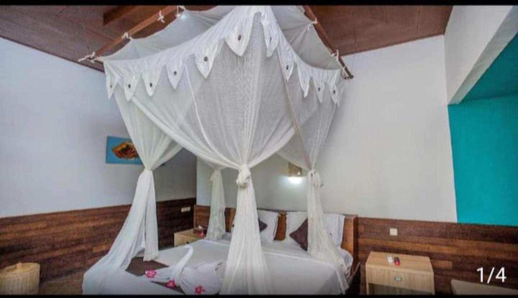 The Tanis Beach Resort Nusa Lembongan Ngoại thất bức ảnh